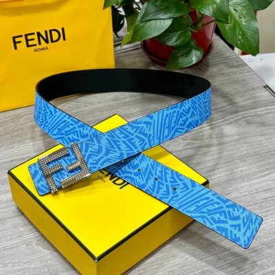 fendl 芬迪 专柜同款 宽40Mm原版定制天蓝色Ffvertigo图案皮料 搭配Ff按钉钢扣 时尚潮流 经典百搭款