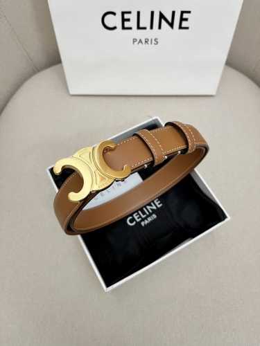 Celine赛琳凯旋门徽标金扣潮流腰带，穿出好身材高腰线的秘密武器。2.5Cm