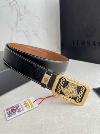 品名：Versace.范思哲原单腰带 皮带 型号：挂扣，经典人头纯钢材质扣头，头层牛皮，图片实物拍摄 材料：百分百头层牛皮，保证真皮。24K纯钢扣双面可用专柜同 - 点击图像关闭