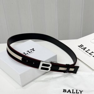 Bally 巴利 专柜同款 35毫米，款式经典。精心设计的金属搭扣，时尚又年轻，百搭款式！