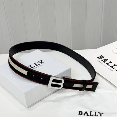 Bally 巴利 专柜同款 35毫米，款式经典。精心设计的金属搭扣，时尚又年轻，百搭款式！