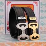 腰带皮带：爱玛仕原单牛皮腰带 男款皮带：材质百分百头层牛皮腰带保证真皮皮带，专柜原单品质、做工精细，时尚大牌，送人自用首选包装： 请认准如图专柜包装赠送打孔器手