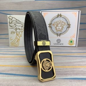 品名：Versace.范思哲 自动带 材质：原单牛皮腰带 百分百头层牛皮腰带保证真皮，24K纯钢扣，专柜原单品质、做工精细，时尚大牌，送人自用首选 包装： 请认