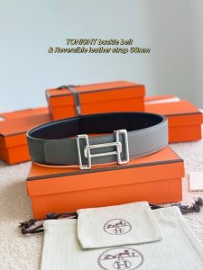 Tonight 精品五金 搭配进口 積雨雲灰 Togo皮 宽度38Mm 以其精湛工艺高品质材料和经典设计备受推崇 是男士腰带顶级选择 简约大气 适合商务和休闲场