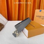 Louis Vuitton驴牌 ：经典原单品质，经典压花面原版平纹底，搭配原单精品钢扣，精工制作，细节看图，实物拍摄，高端奢华，宽度4.0Cm