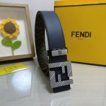 品名：芬迪 Fendi 原单 材质：原单牛皮腰带 百分百头层牛皮腰带保证真皮，24K纯钢扣，专柜原单品质、做工精细，时尚大牌，送人自用首选 包装： 请认准如图专