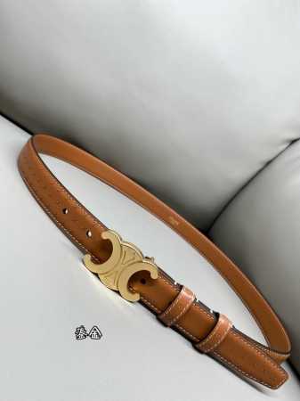 Triomphe中号Triomphe压花腰带 宽度1英寸 2.5厘米 不可拆卸Triomphe 搭扣 - 点击图像关闭