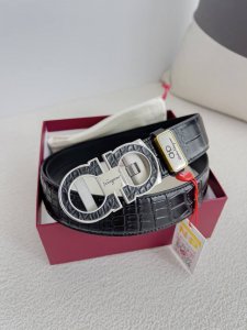 品名：Ferrgamo..菲拉格慕 腰带自动带 皮带 型号：自动扣，纯钢材质自动扣，头层牛皮，自动带身 材料：百分百头层牛皮，保证真皮。24K纯钢扣专柜同等质量