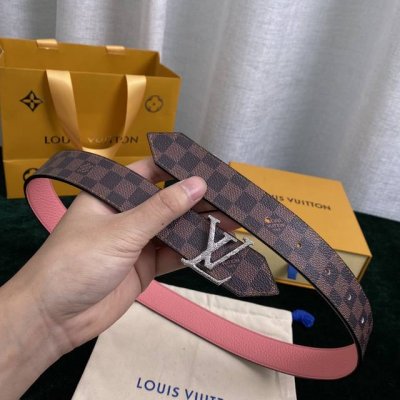特P170 寬：30Mm 驢牌專櫃同步 全新原單女士腰帶系列 寬度30毫米 M0067 優雅的帆布設計搭配進口荔枝紋牛皮 可雙面佩戴 醒目的金銀色處飾有字母Lo