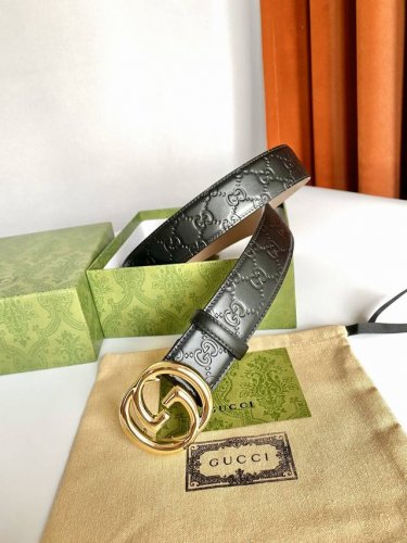 特 Gucci 古奇 Signature腰带 热压大花3.8宽度触感厚实，印花图案清晰分明