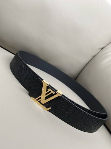 特 Lv 路易威登 4.0热压立体小牛皮 高品质钢扣 金白 官网新款同步更新