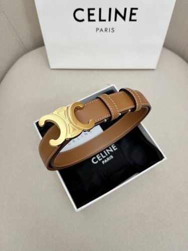 Celine赛琳凯旋门徽标金扣潮流腰带，穿出好身材高腰线的秘密武器。2.5Cm