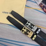 品名：Lv..路易..威登原单 自动带 材质：原单牛皮腰带 百分百头层牛皮腰带保证真皮，24K纯钢扣，专柜原单品质、做工精细，时尚大牌，送人自用首选 包装： 请