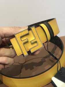 配送专柜包装 打孔针 新款 Fd 宽38 Mm 支持Nfc 芯片扫描，标志造型皮带，原版F双层间色铆钉扣，进口原版小牛纹配老花制成，手感柔软，镀金表面金属制品，