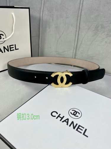 宽度3.0Cm Chanel 香奈儿 进口柔软小牛皮金 银色花纹金属logo花纹钢扣。