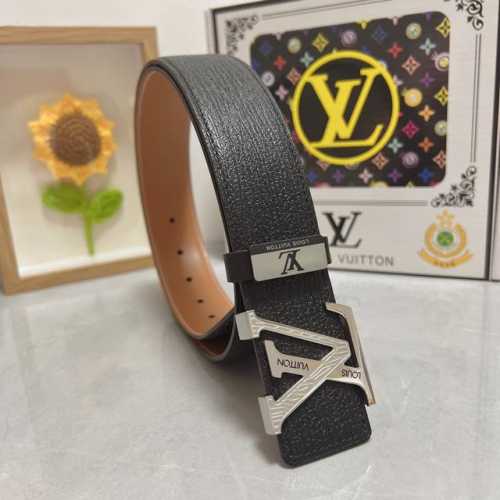 品名：Lv..路易..威登 材质：原单牛皮腰带 百分百头层牛皮腰带保证真皮，24K纯钢扣，专柜原单品质、做工精细，时尚大牌，送人自用首选 包装： 请认准如图专柜
