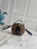 独家背景 动态芯片 顶级原单 M44699老花 M68276黄花 本款 Mini Bote Chapeau 手袋采用 Monogram 帆布塑造经典构型，以皮革