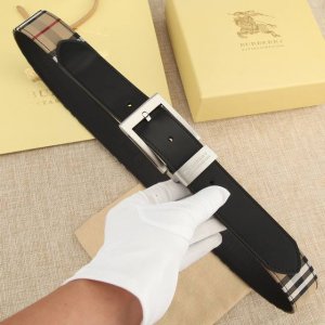 MADE IN ITALY 批 配全套专柜包装 品牌：巴宝莉 扣头材质：精品实心扣 产品详情： BURBERRY 巴寶莉 專櫃同步 皮帶進口頭層原版皮， 3.4