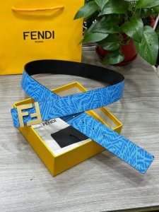 fendl 芬迪 专柜同款 宽40Mm原版定制天蓝色Ffvertigo图案皮料 搭配Ff按钉钢扣 时尚潮流 经典百搭款