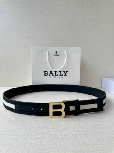 特 Bally 巴利 专柜同款 男士腰带 宽3.4Cm 这款选用反面进口牛皮精制而成 正面金属扣 简约百搭 可调式长度可轻松匹配完美尺寸