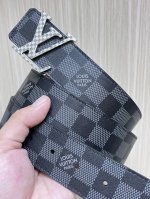 当季新款，4.0一面帆布印棋盘格，一面小牛皮平纹皮，搭配精品格子扣实物实拍，官网同步