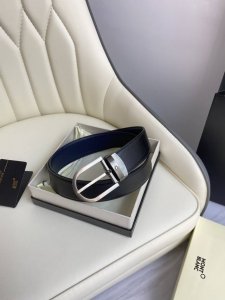 特 Montblanc万宝龙 宽3.5Cm 采用头层牛皮 精品针式扣头 自由裁剪商务休闲皮带