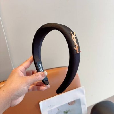 配包装 圣罗兰 新款潮流高级感缎面发箍，光滑海绵头箍 简约百搭，潮女必备品，超级的高大上！