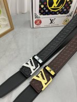 品名：Lv..路易..威登原单 材质：原单牛皮腰带 百分百头层牛皮腰带保证真皮，24K纯钢扣，专柜原单品质、做工精细，时尚大牌，送人自用首选 包装： 请认准如图