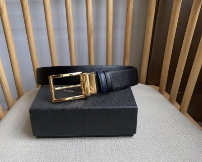 prada 普拉达 专柜同款 男士一皮双用针扣款 带身一面黑一面咖 双面十字纹小牛皮宽度:3.5Cm 搭配原版旋转针扣 手感极佳 原单品质