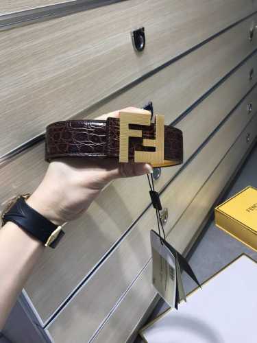 p200配送专柜包装 打孔针 特批 新款 Fd 宽38Mm 支持Nfc 芯片扫描，标志造型宽皮带，原版条纹铆钉扣，进口原版石头纹牛皮配小牛制成，镀金表面金属制品