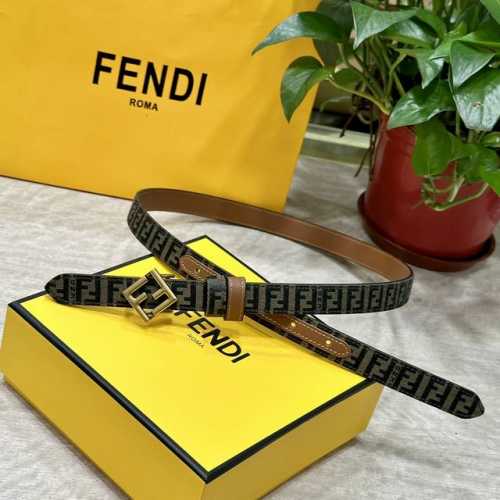 Fendl芬迪专柜同款 宽20Mm 原版定制布料 单环皮带钢扣 Ff图案布料材质 棕色皮革内衬 单钉镀钯金属配件 时尚潮流 经典系列