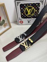 品名：Lv..路易..威登 材质：原单牛皮腰带 百分百头层牛皮腰带保证真皮，24K纯钢扣，专柜原单品质、做工精细，时尚大牌，送人自用首选 包装：