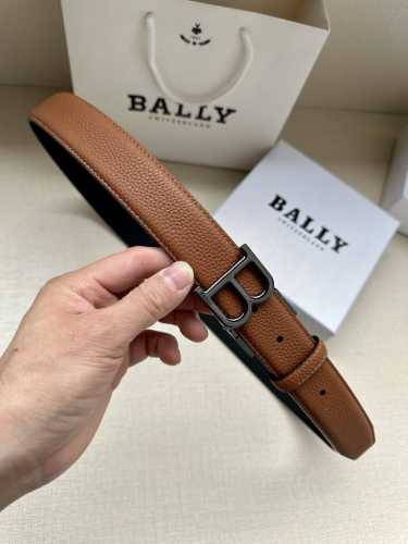 特 巴利Bally专柜新款，带身宽度3.4Cm，搭配纯铜皮带扣头.送礼佳品.与正品零差距