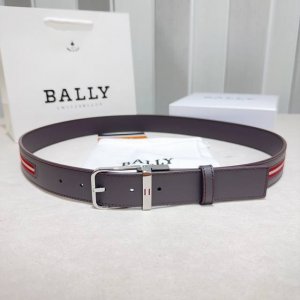 Bally 巴利 专柜同款 采用织带布搭配双面头层牛皮 纯铜精品扣头打造 双面可用，柔软细腻，休闲商务，百搭大方，商务休闲！ 尺寸：3.4Cm 颜色：红白布接咖