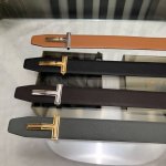 特 汤姆福特最新网红爆款双面头层牛皮配原装盒专柜同步3.8宽新款上市了，原版牛皮，搭配钢扣，优雅，大方用的方便。谢谢你转载。