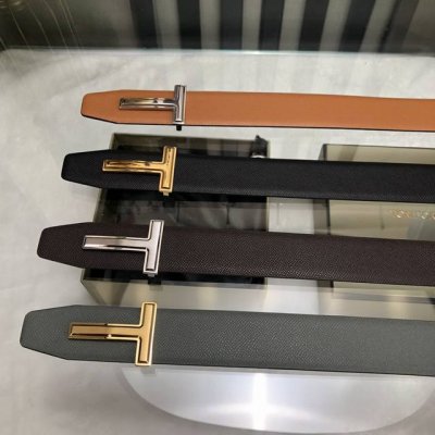 特 汤姆福特最新网红爆款双面头层牛皮配原装盒专柜同步3.8宽新款上市了，原版牛皮，搭配钢扣，优雅，大方用的方便。谢谢你转载。