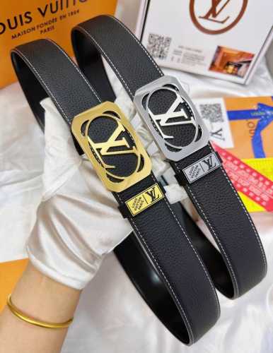皮带：Lv..路易..威登顶级复刻. 腰带：原单品质百分百头层牛皮，保证真皮。雕花设计.真空电镀.永不掉色.24K纯钢扣头层小牛皮荔枝纹系列双面可用专柜同等质量
