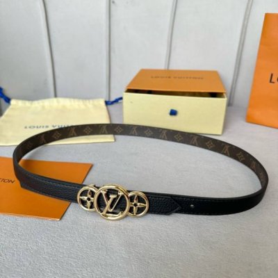 Lv S-Lock系列 寬度20mm 驢家法國驢女士腰帶 全新風格定制帆布面料襯托細膩的進口小牛皮 全新設計搭扣 融入字母和花卉图案 与腰带相结合雙面用
