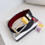 品名：万宝龙.Montblanc原单腰带皮带 型号：针扣，新款原版经典精品双色针式扣，实物拍摄，原版头层牛皮 材料：百分百头层牛皮，保证真皮。双面可用专柜同等质