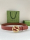 Gucci 宽度4.0Cm 这款单品将品牌的过去与未来贯通在一起，以现代风格的全新设计诠释了经典设计元素。Guccio Gucci字母交织图案巧妙融入纹理和材质