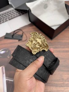 特 范思哲原单，宽4Cm进口热压纹路头层牛皮配专用皮底。
