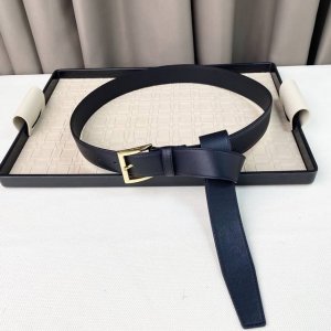 Prada 秀场款！松弛、慵懒、随意！可修饰穿着者的身材比例！3.5Cm