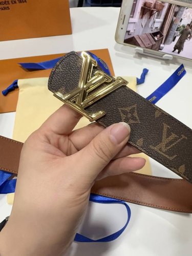 Lv 路易威登 全套包装 40Mm宽度 正品一体铸造五金钢扣 原厂皮料 双面原厂定制面料 可双面使用 区别市场货