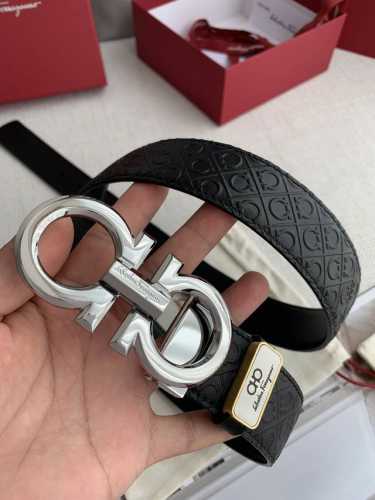 品名：菲拉格慕.Ferrgamo原单P180 型号：挂扣，原版经典新款立体挂扣，实物拍摄，头层牛皮 材料：百分百头层牛皮，保证真皮。双面可用专柜同等质量，带身压
