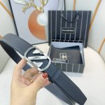 特 品牌：杰尼亚 进口小牛皮，手感细腻柔软。搭配纯钢精品扣，自动扣男士必备！宽度：3.5Cm