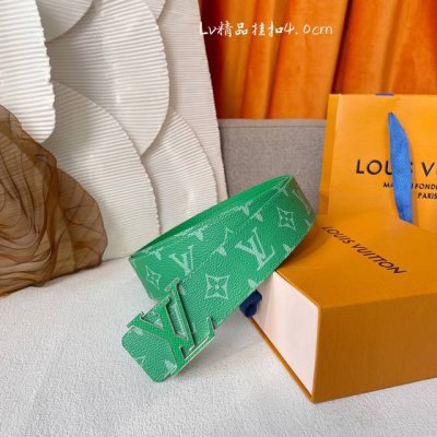 特 Louis Vuitton驴牌 ：原单品质，新款印花面配原版十字纹皮，搭配原单精品扣，精工制作，细节看图，实物拍摄，高端奢华，宽度4.0Cm