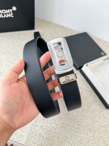 品名：万宝龙.Montblanc原单 腰带 自动皮带 型号：自动皮带，原版新款纯钢材质自动扣，双面头层牛皮实物拍摄， 材料：百分百头层牛皮，保证真皮。专柜同等质