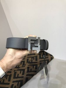 配送专柜包装 打孔针 特 新款 Fd 宽38 Mm 支持Nfc 芯片扫描，标志造型皮带，原版亮面间色F铆钉扣，进口原版荔枝纹牛皮制成，镀金表面金属制品，品质保证