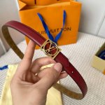 特 片裝1 寬：20Mm 驢家新品 Ss特別限定女士腰帶 全新設計搭扣搭配 一面光亮小牛皮 另一面防水料最新圖案 雙面用