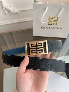 特 纪梵希 原单货品，宽度3.8Cm 双面头层Togo荔枝纹，柔软皮料。 双面可用，精细做工，品质好货。 扣头：不锈钢扣 金色 银色 码数：100-125Cm